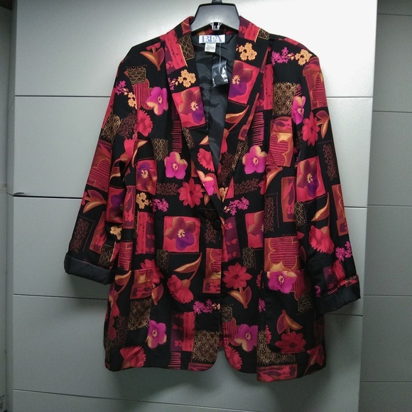 BFA Classics Floral Blazer - Picture 1 of 5